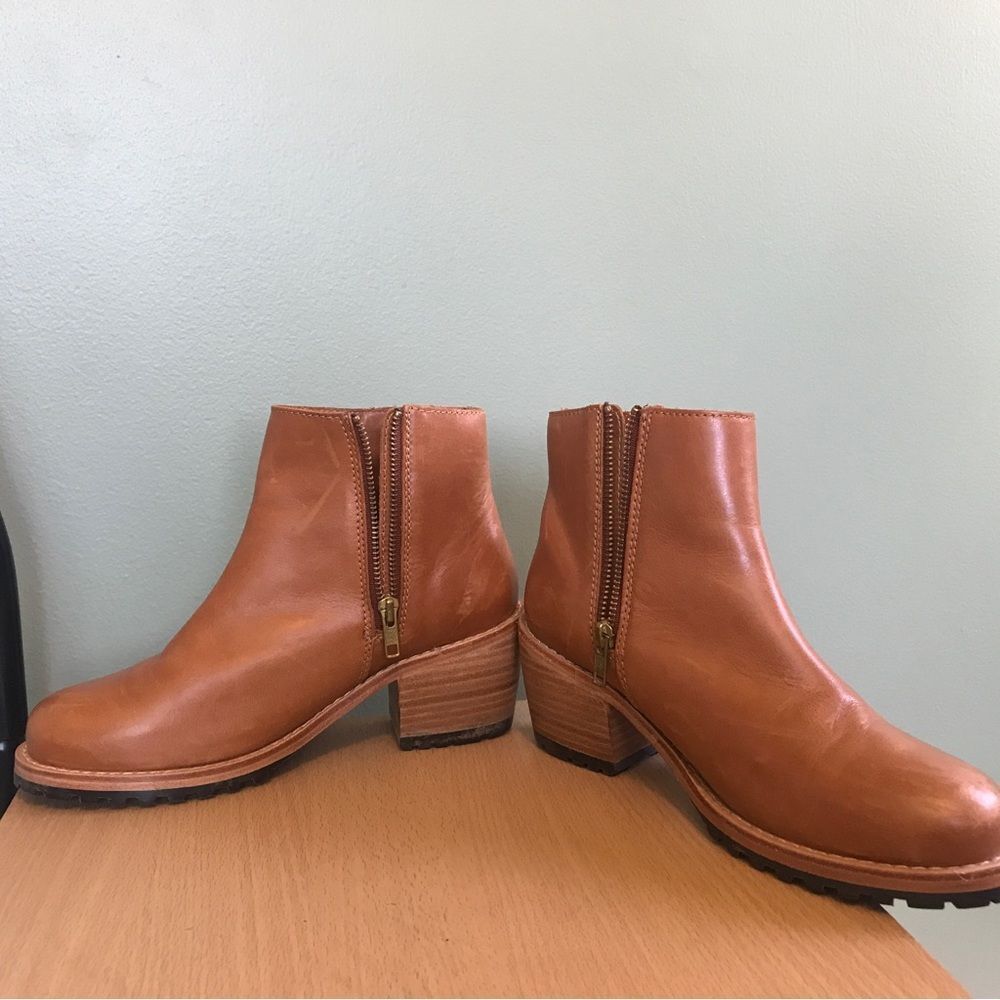Portland Leather Patina Bourbon Ankle Bootie (8) - Picture 5 of 9